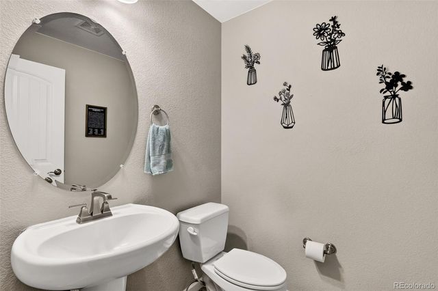 24817 E Calhoun Place B, Aurora, CO 80016