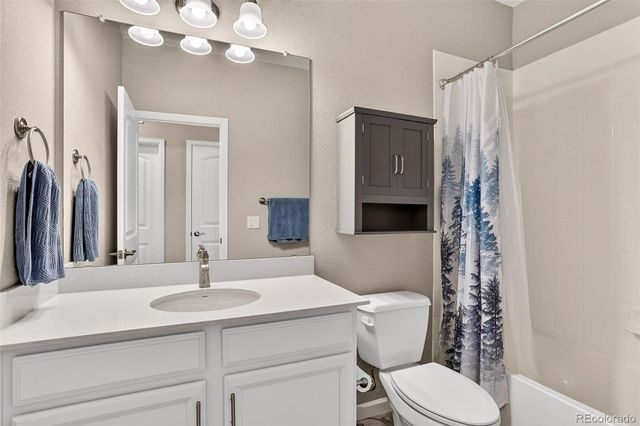 24817 E Calhoun Place B, Aurora, CO 80016