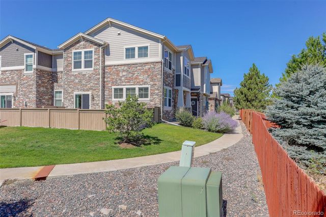 24817 E Calhoun Place B, Aurora, CO 80016