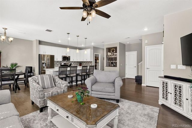 24817 E Calhoun Place B, Aurora, CO 80016