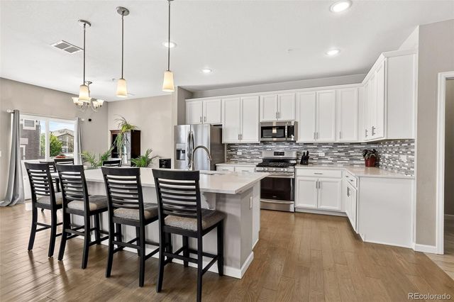 24817 E Calhoun Place B, Aurora, CO 80016