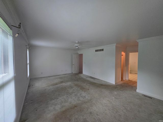 616 Beringer Drive, Evansville, IN 47711