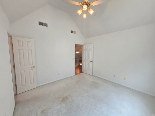 616 Beringer Drive, Evansville, IN 47711