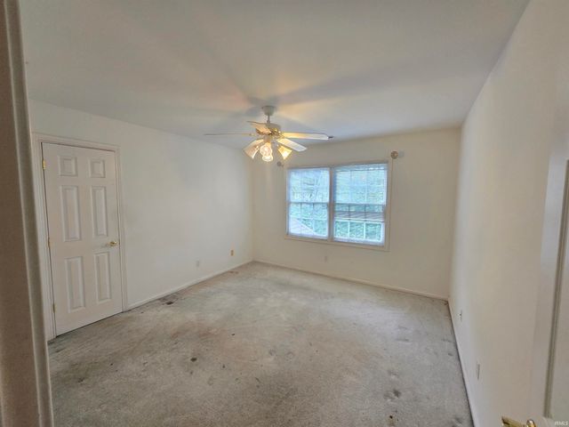616 Beringer Drive, Evansville, IN 47711