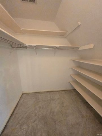 616 Beringer Drive, Evansville, IN 47711