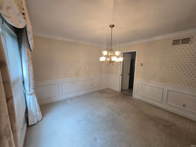 616 Beringer Drive, Evansville, IN 47711