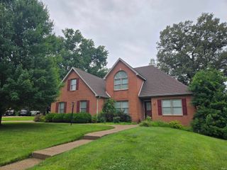 616 Beringer Drive, Evansville, IN 47711