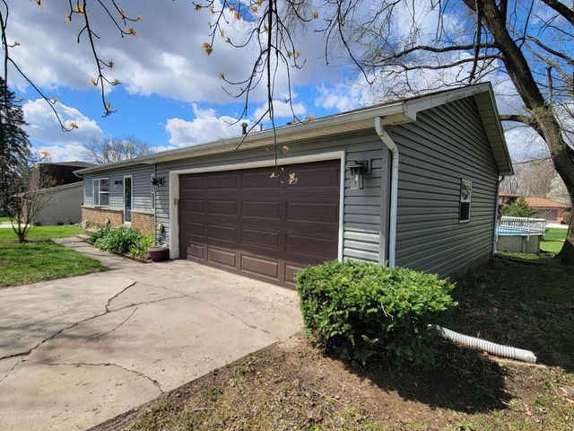 601 Gatewood Drive, Lowell, IN 46356