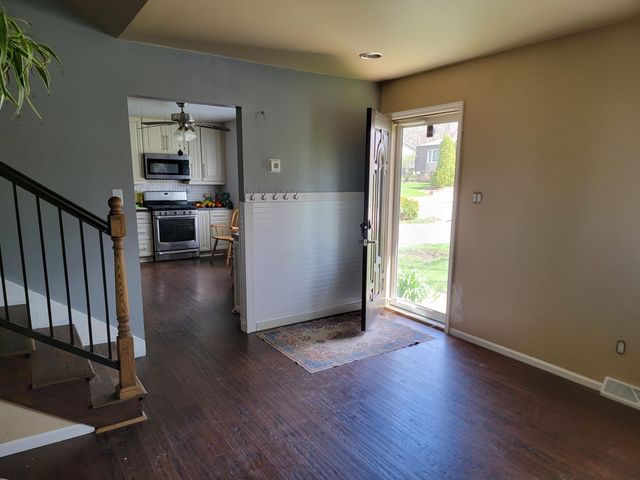 601 Gatewood Drive, Lowell, IN 46356