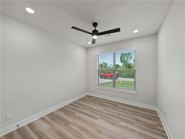 18 Hillswick Drive, Bella Vista, AR 72715