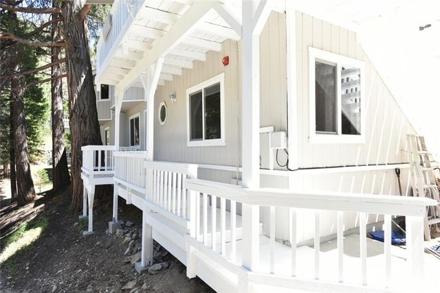 177 Dart Canyon Road, Crestline, CA 92325