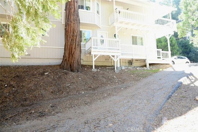 177 Dart Canyon Road, Crestline, CA 92325