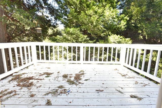177 Dart Canyon Road, Crestline, CA 92325