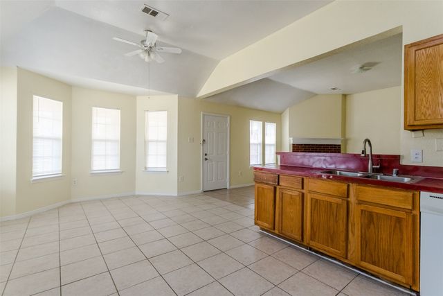 1015 Balkan Drive, Lancaster, TX 75134