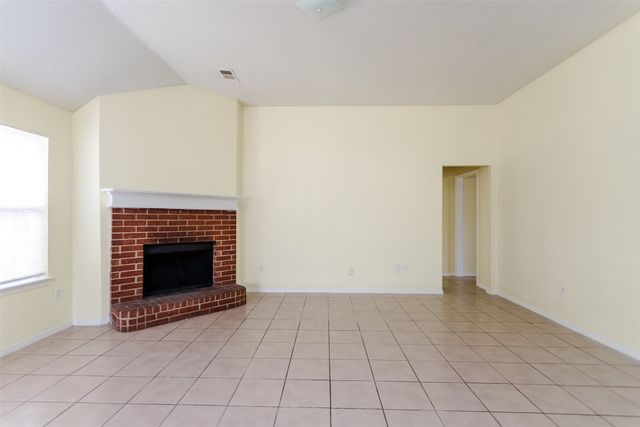 1015 Balkan Drive, Lancaster, TX 75134