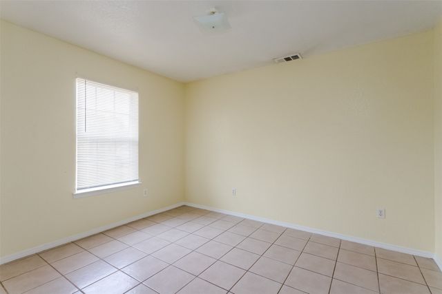 1015 Balkan Drive, Lancaster, TX 75134