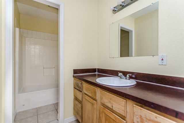 1015 Balkan Drive, Lancaster, TX 75134