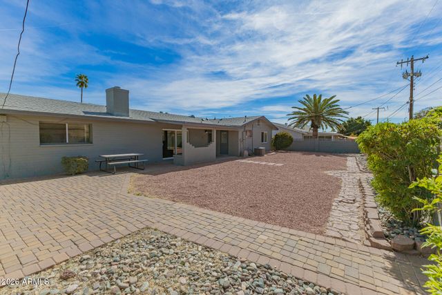 6742 N 19TH Street, Phoenix, AZ 85016