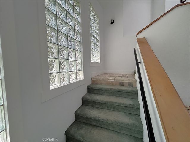 1938 Westminster, Costa Mesa, CA 92627