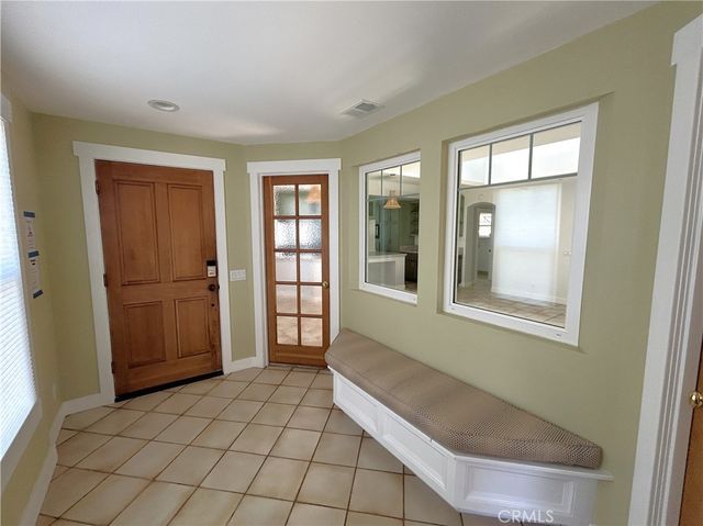 1938 Westminster, Costa Mesa, CA 92627