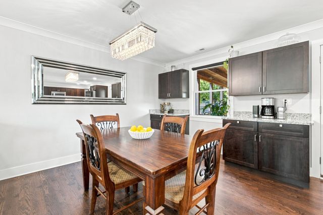 6314 Saint Henry Dr, Nashville, TN 37205