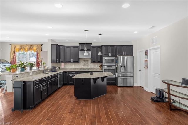 3114 Ironwood Flat Drive, High Point, NC 27265