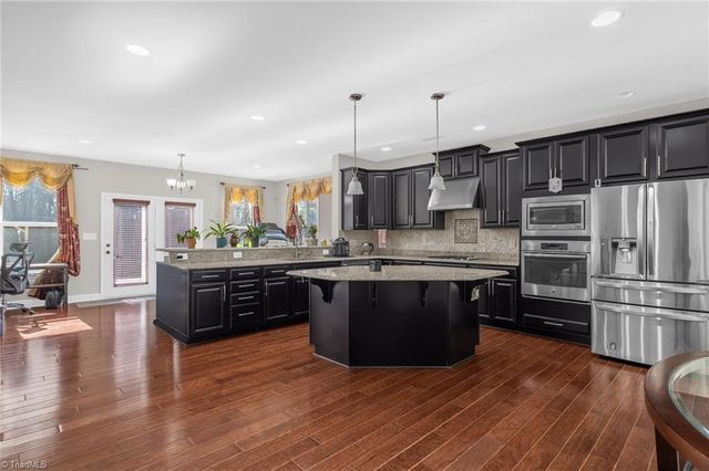 3114 Ironwood Flat Drive, High Point, NC 27265