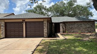 1302 Gentle Bend Drive, Missouri City, TX 77489