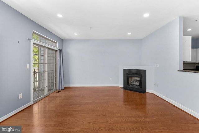 46353 VILLA SQ, Potomac Falls, VA 20165