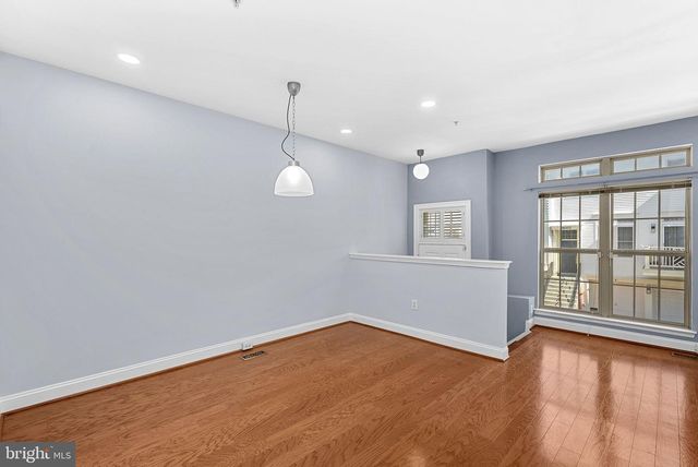 46353 VILLA SQ, Potomac Falls, VA 20165