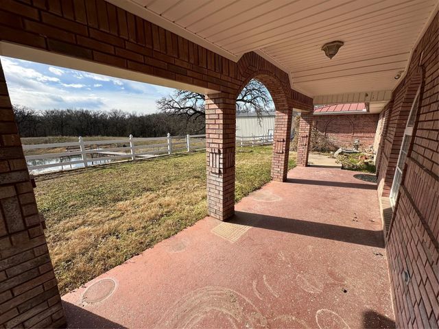 7401 Briar Road, Azle, TX 76020