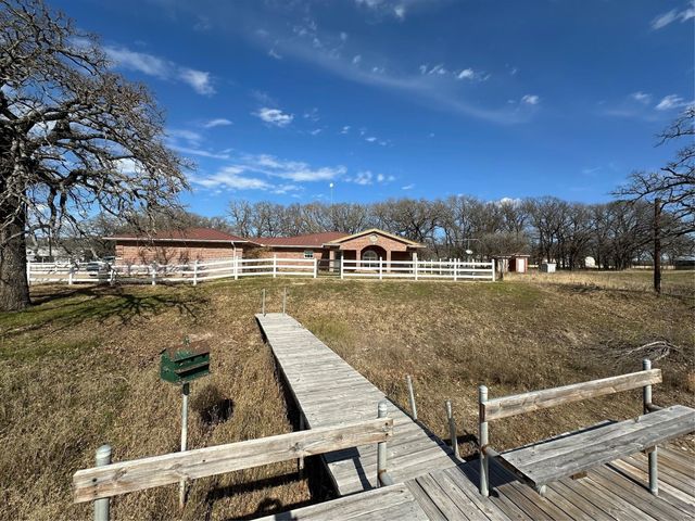 7401 Briar Road, Azle, TX 76020