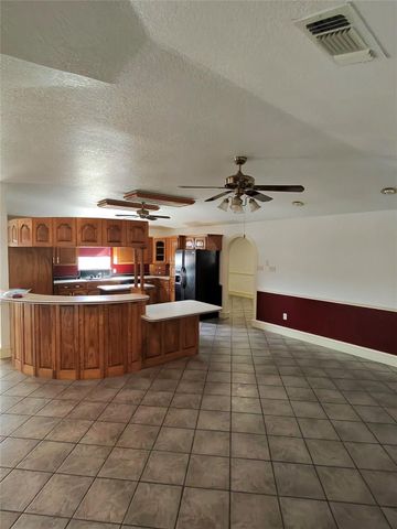 7401 Briar Road, Azle, TX 76020
