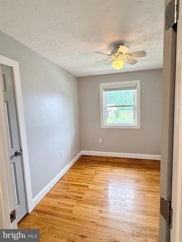 30 URSINUS AVE, Trappe, PA 19426
