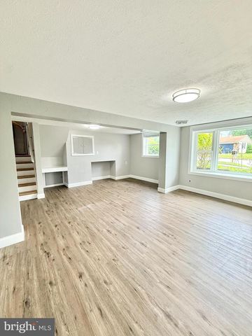 30 URSINUS AVE, Trappe, PA 19426