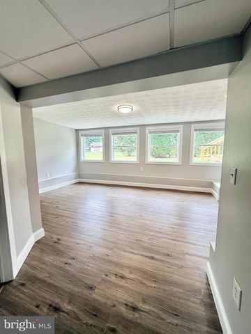 30 URSINUS AVE, Trappe, PA 19426