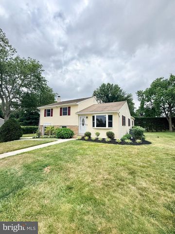 30 URSINUS AVE, Trappe, PA 19426