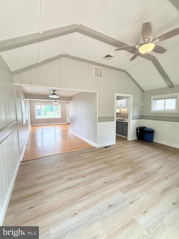 30 URSINUS AVE, Trappe, PA 19426