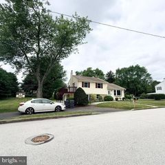 30 URSINUS AVE, Trappe, PA 19426