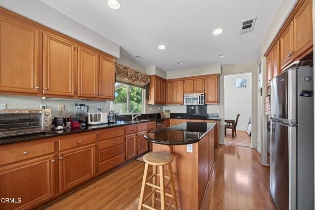 4896 Caminito Mirador, Camarillo, CA 93012