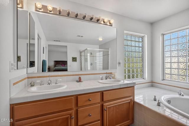 4896 Caminito Mirador, Camarillo, CA 93012