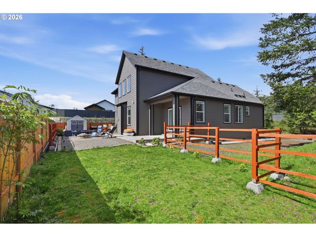 1226 Nw IMAN LOOP Rd, Stevenson, WA 98648