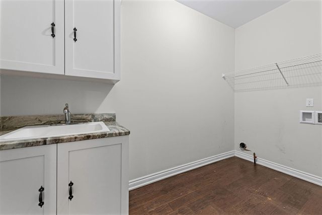 15300 Eton Pointe Drive, Clinton Township, MI 48035