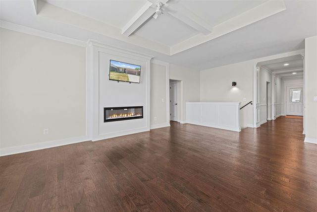 15300 Eton Pointe Drive, Clinton Township, MI 48035