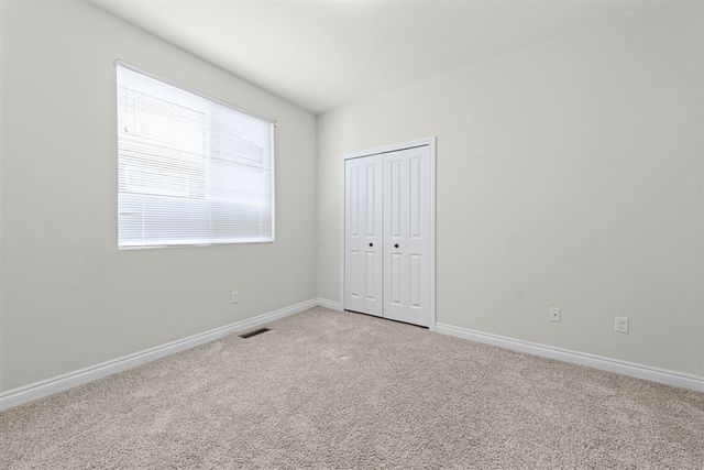15300 Eton Pointe Drive, Clinton Township, MI 48035