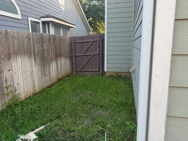 803 Kodiak Circle, Euless, TX 76039