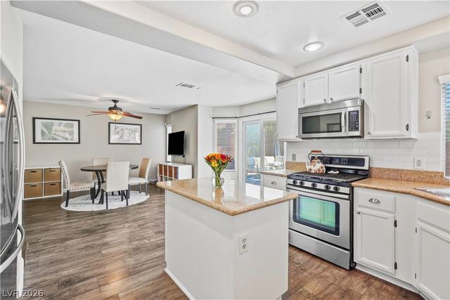 2100 Brighton Shore Street, Las Vegas, NV 89128