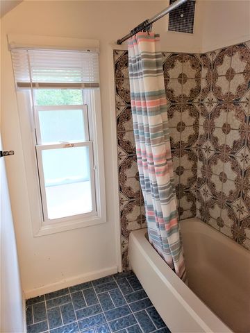 514 Washtenaw Avenue, Ypsilanti, MI 48197