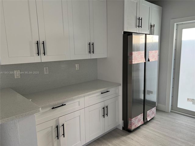 2843 Dewey St, Hollywood, FL 33020