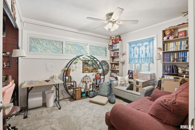 6145 FAIR Avenue, Davenport, IA 52806